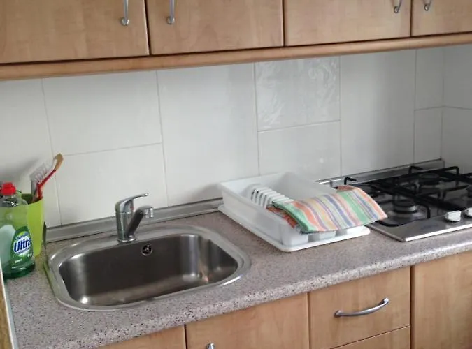 Chez Alison! アパート ネルハ