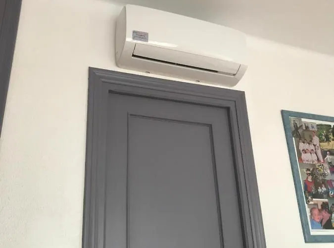 Chez Alison! アパート ネルハ